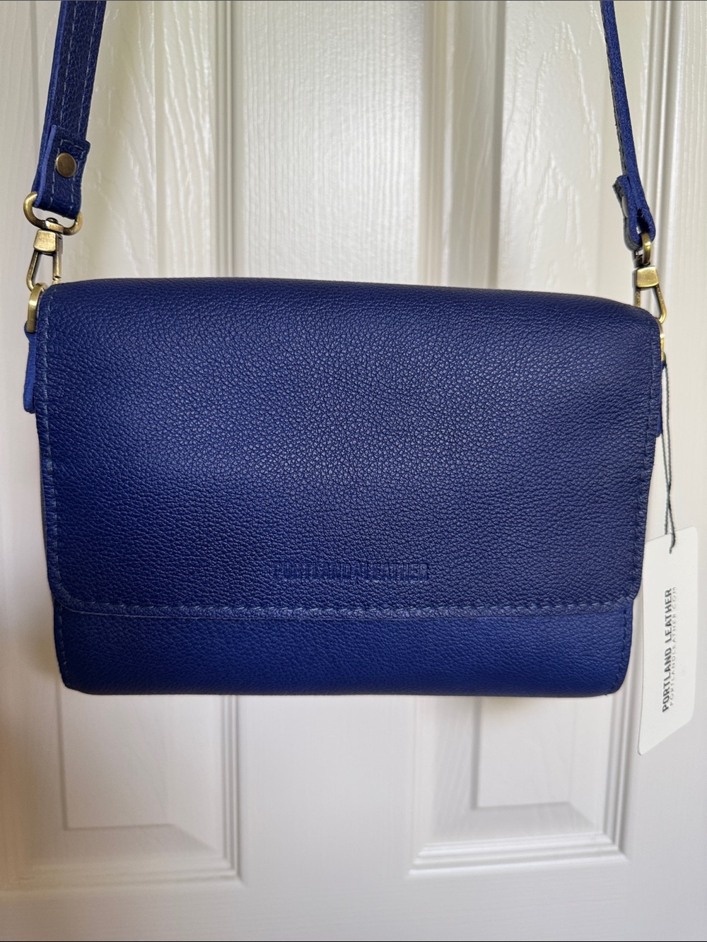 NWT Portland Leather Royal Blue Pebbled Medium Metro Crossbody Bag in Cobalt